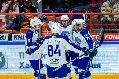 "Барыс" оставил "Амур" без очков