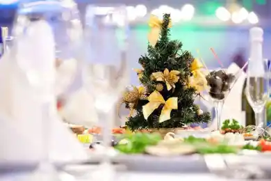 Выжить после корпоративов: Минздрав порекомендовал казахстанцам знать меру