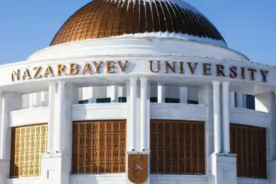 Саясат Нурбек назвал организатора "информационной атаки" на "Назарбаев Университет"