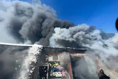 В Астане горел мебельный цех