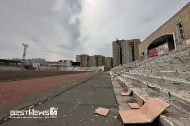 Стадион в Астане признали аварийным за взятку