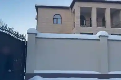 Замглавврача и главбух больницы в Таразе похитили 758 млн тенге и приобрели особняки и иномарки