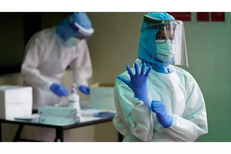 "Через 5-7 дней у нас будет резкий рост заболеваемости коронавирусом" - прогноз