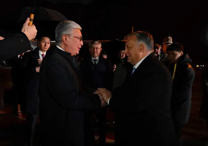 Президент Казахстана Касым-Жомарт Токаев прибыл в Венгрию