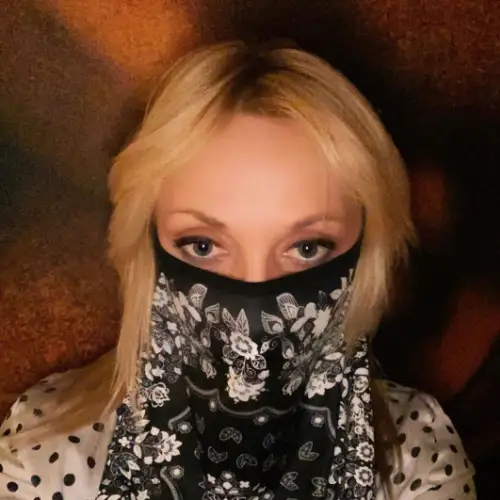 «Не хотела никого обидеть»: Кристина Орбакайте дала сдачи хейтерам за критику о маске