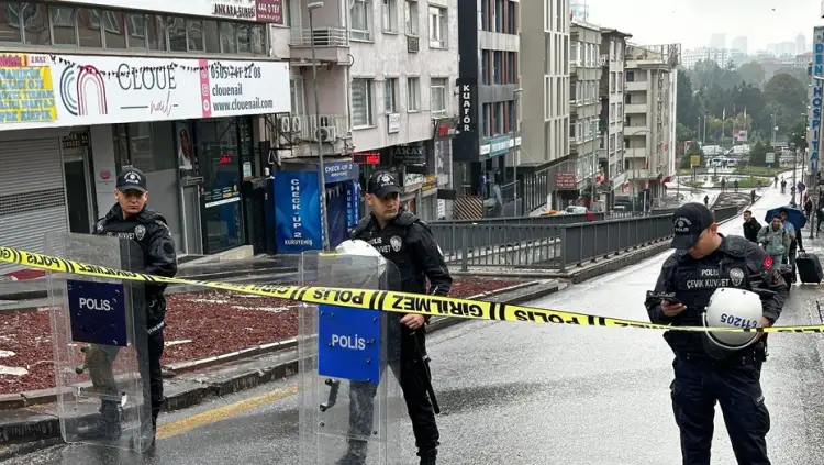 МВД Турции сообщило о 4 погибших и 14 раненых в результате теракта