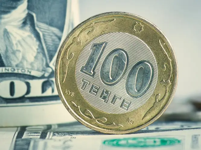 Доллар закрыл торги на уровне 388,16 тенге