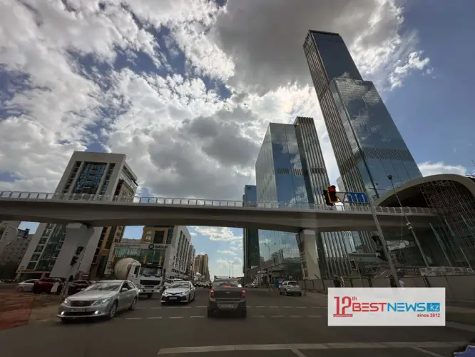 Аким Астаны назвал сроки полного запуска LRT для пассажиров