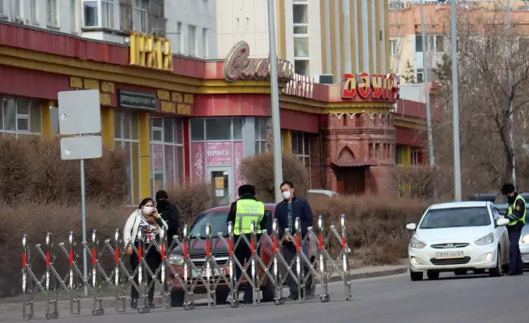 Бекшин о вреде ношения масок на улице: «…Меня не так поняли»