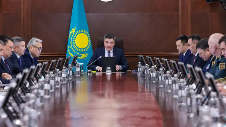 Паводки: эвакуировано свыше 11 тыс казахстанцев, размыты 40 дорог, мостов