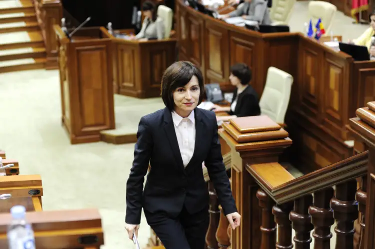 Касым-Жомарт Токаев поздравил нового Президента Молдовы