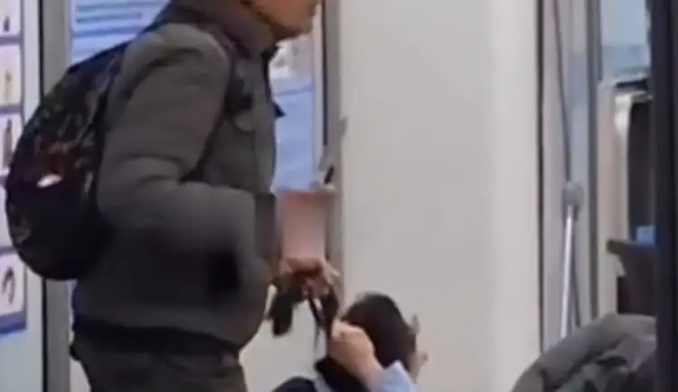 Напавший в аэропорту Алматы ранее устроил ЧП в автобусе