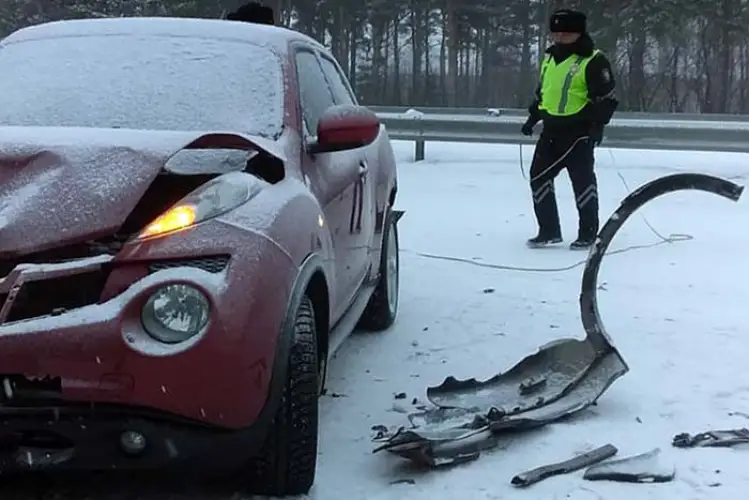 Четыре иномарки столкнулись на выезде из Петропавловска
