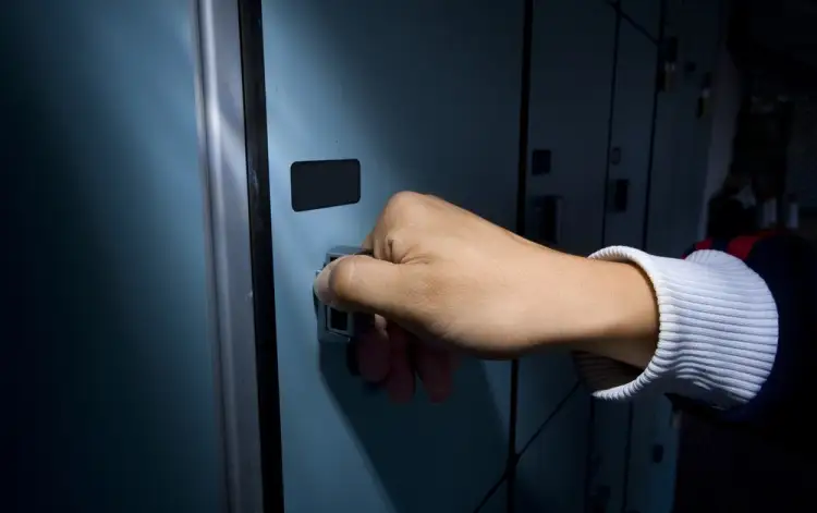 В Нур-Султане задержана гражданка России за кражу денег в фитнес-клубах