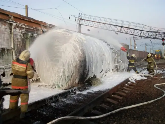 В Шуском районе сошли вагоны с рельсов, задержаны 10 поездов