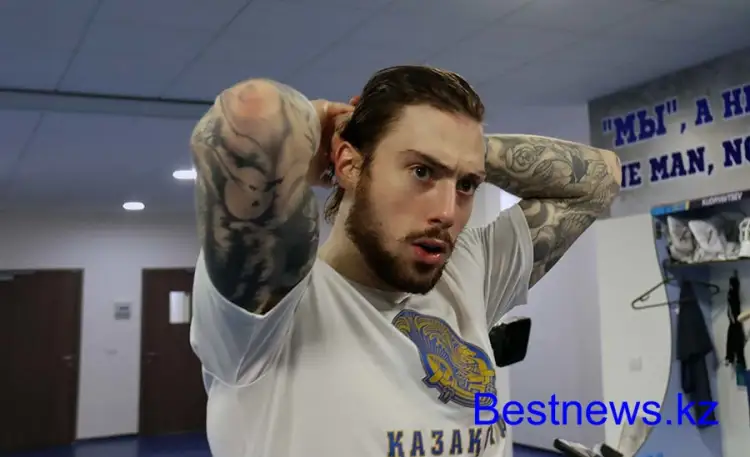 Четыре хоккеиста не приехали на тренировки сборной Казахстана