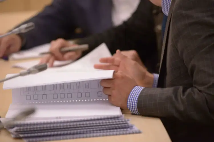 Списки казахстанцев, получивших льготные автокредиты, могут обнародовать