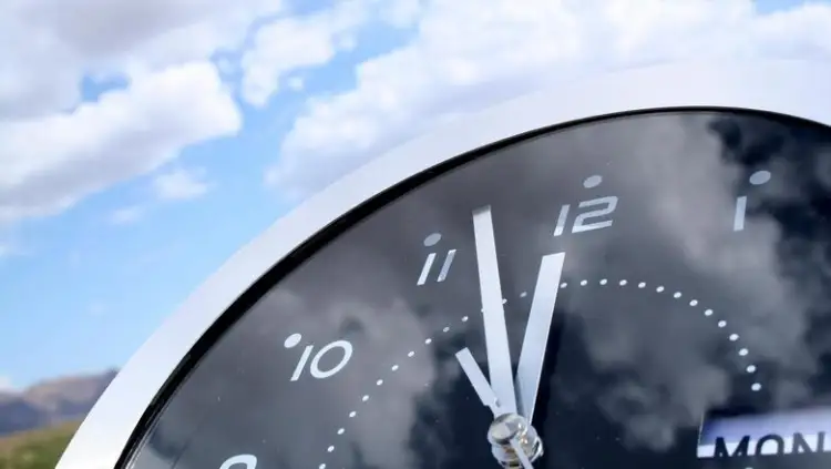 В Восточно-Казахстанской области изменили рабочее время после перевода часов