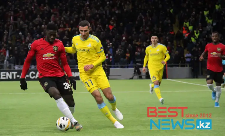 "Астана" проигрывает "МЮ" 0:1, но при этом не сдаётся