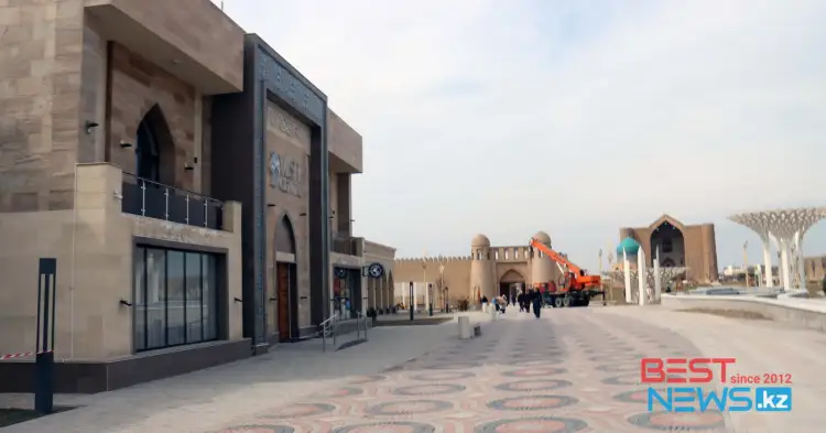 Фотопутешествие по Туркестану: как строят великий город и привлекают туристов