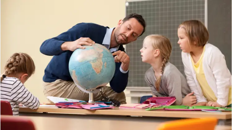 «Дети бросают учёбу»: Президент Казахстана поручил «решить эту проблему»