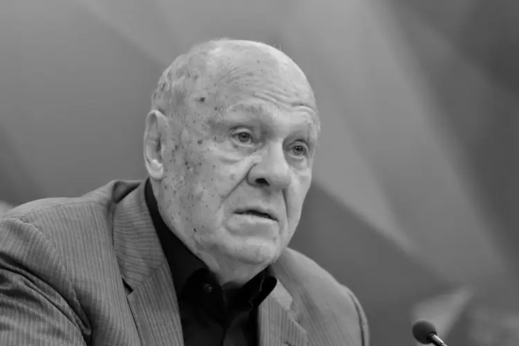 Кинорежиссёр Владимир Меньшов скончался от ковида в Москве