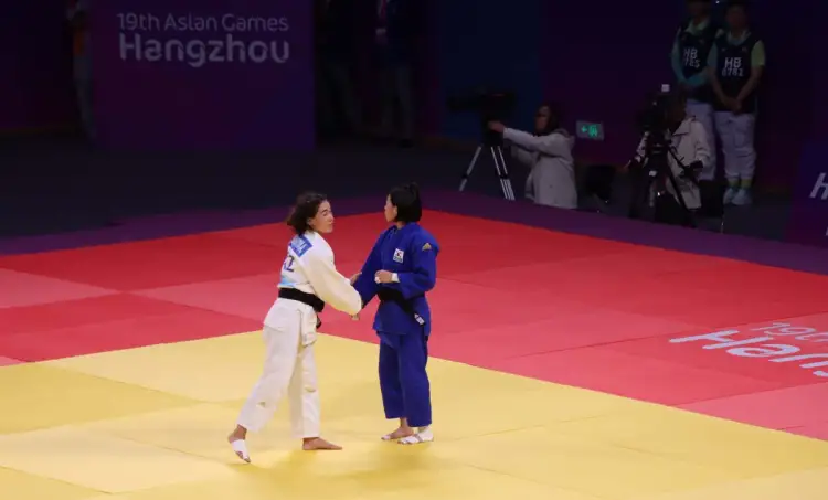 Дзюдоистка Абужакынова вышла в четвертьфинал на Азиатских играх