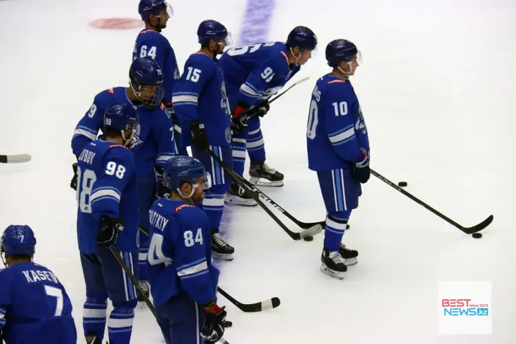 Бояркин - первый. Состав Барыса на матч с "СЮ" в чемпионате КХЛ