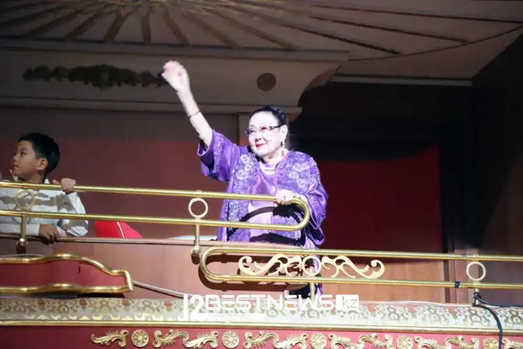 Как в "Астана Опера" отметили 95-летие Бибигуль Ахметовой