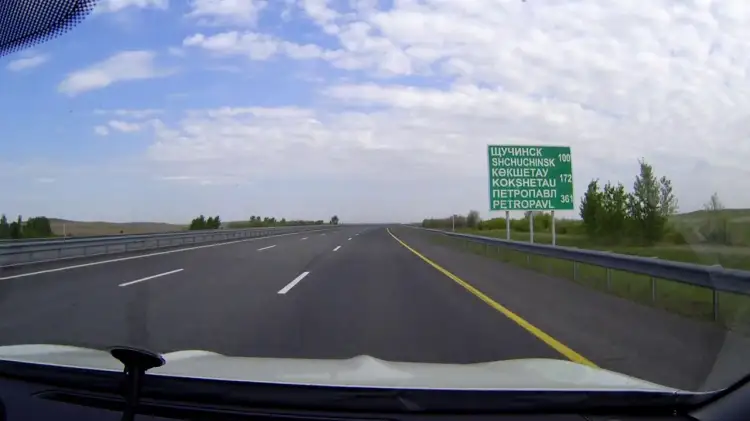 Трасса «Нур-Султан – Щучинск» временно закрыта из-за гололёда