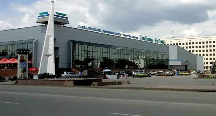 В акимате назвали цену выкупа здания ЦУМа в столице Казахстана