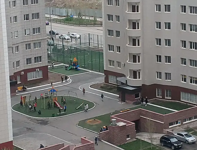 Казахстанцам разрешат ездить на дачи, бизнесу в Нур-Султане и Алматы смягчат карантин