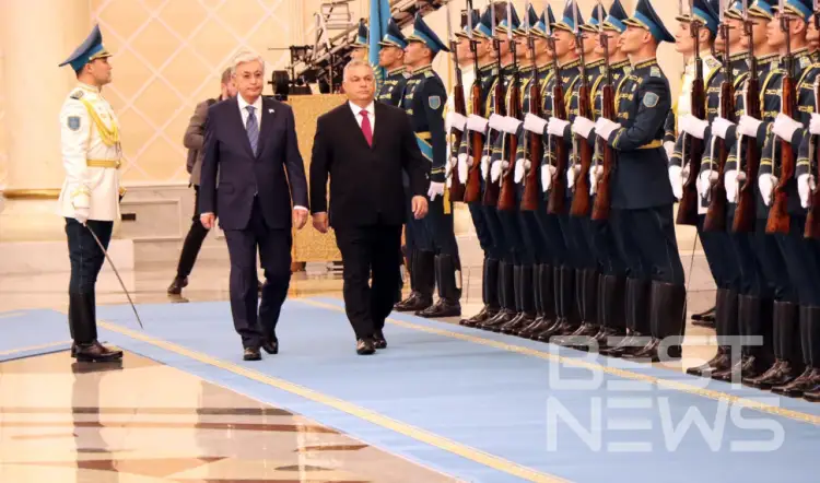 Президент Казахстана встретил Премьер-министра Венгрии в Акорде