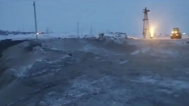 Автобус упал в шахту в Павлодарской области: глубина обвала может доходить до 150 метров