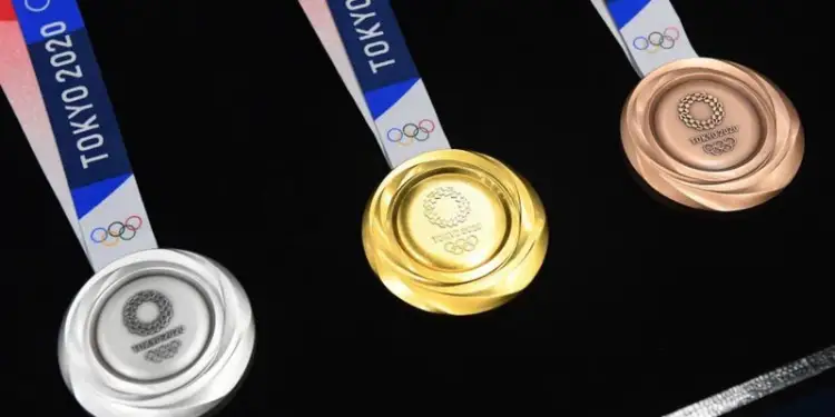 Медали для призёров Токио сделаны из вторсырья – фото