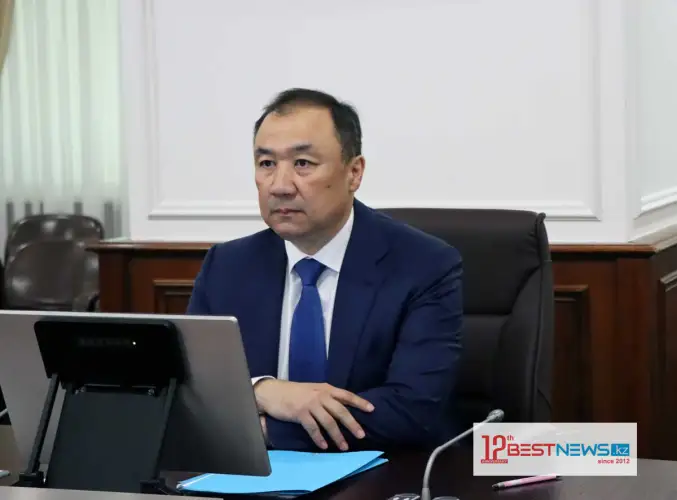 Новый министр транспорта Казахстана принес присягу