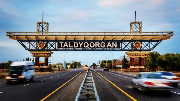 О разделении Алматинcкой области и переименовании Капшагая в Конаев рассказал Глава гоcударства