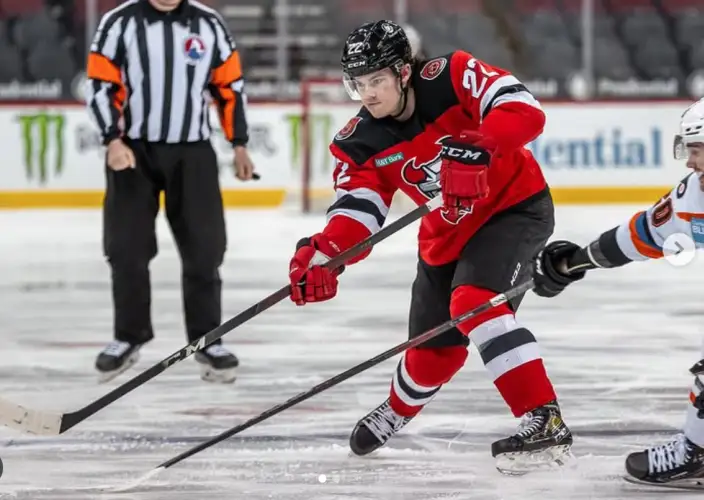 «Барыс» подписал защитника из АХЛ