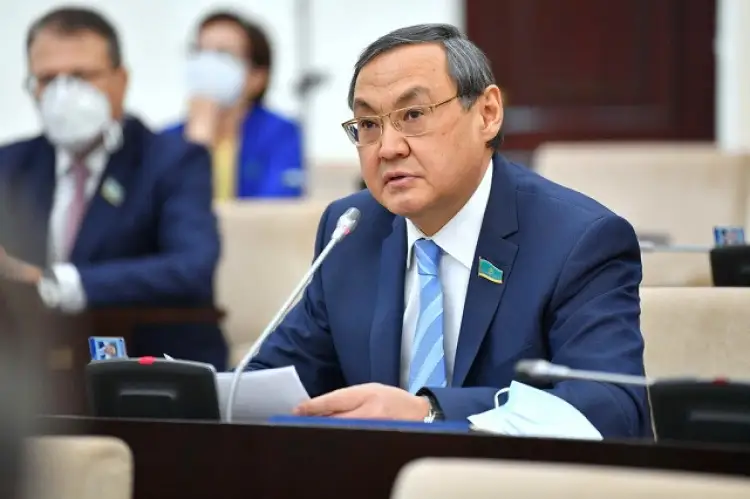 Депутат Сената Куришбаев подал в отставку - ЦИК 