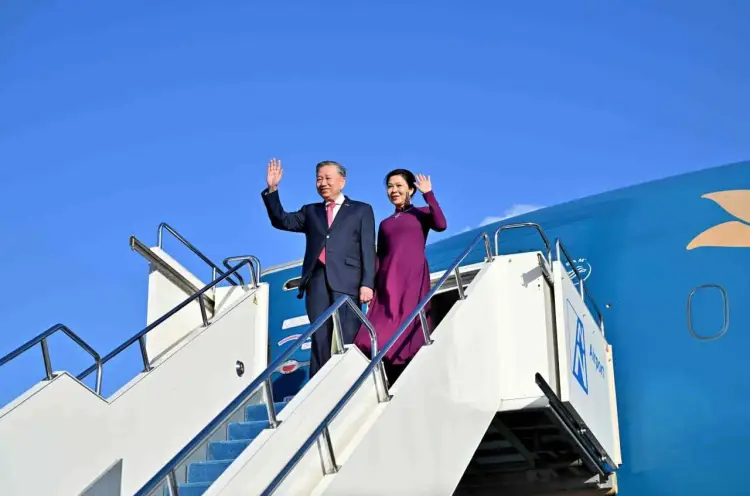 Генеральный секретарь ЦК Компартии Вьетнама прибыл в Астану