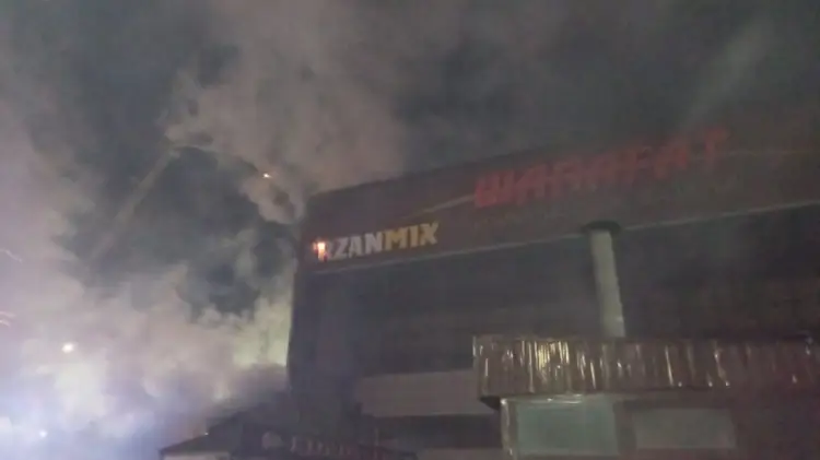 В Нур-Султане загорелся рынок Шапагат