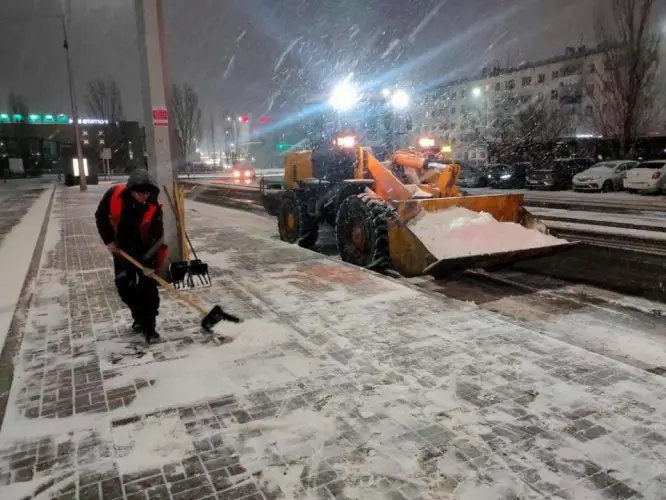 Коммунальщики Астаны перешли на усиленный вариант работы