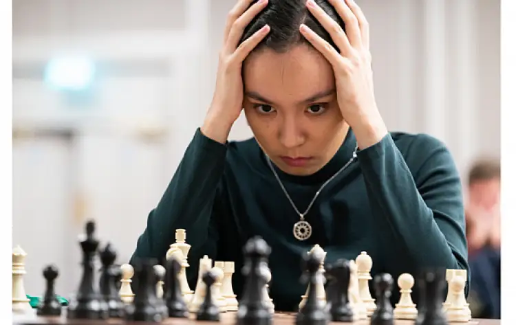 Шахматистка Садуакасова отказалась выступить на олимпиаде в Индии