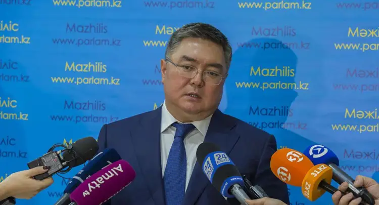 Нурболат Айдапкелов освобожден от должности - распоряжение 