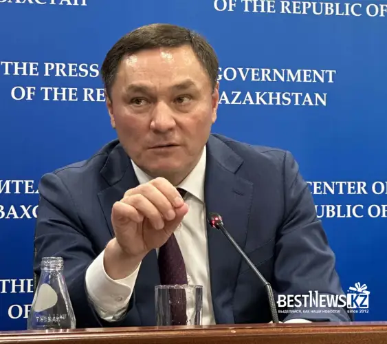 Министр Маржикпаев сделал прогноз о шансах сборной Казахстана на выход в плей-офф ЧМ по хоккею