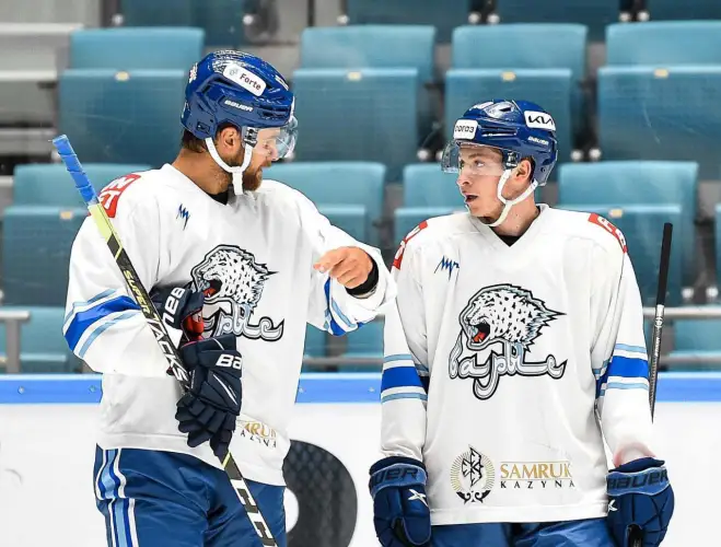 Барыс сыграет без ведущего нападающего: состав на матч с "Амуром"