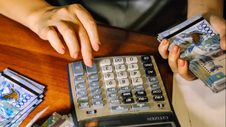 Пугающая цифра: казахстанцы установили рекорд по размеру потребительских займов