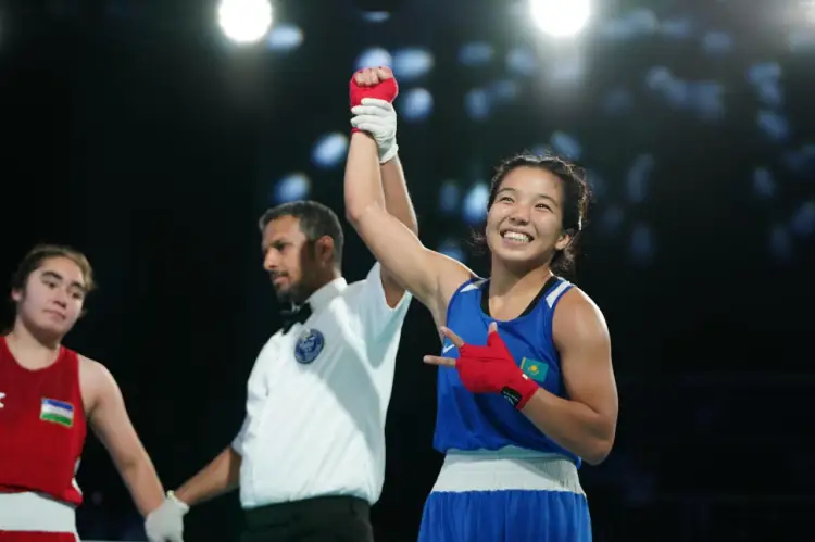 Боксеры завоевали пять золотых медалей на ЧА среди юниоров