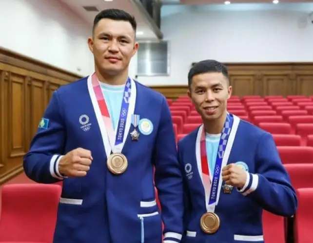 Боксёры Бибосынов и Конкабаев пожертвуют свои премиальные за медали Олимпиады-2020