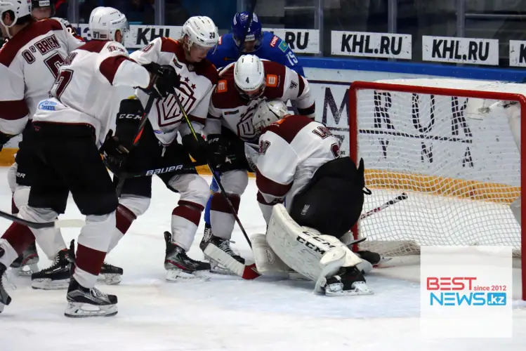 Победа на классе: Барыс "всухую" обыграл рижское Динамо